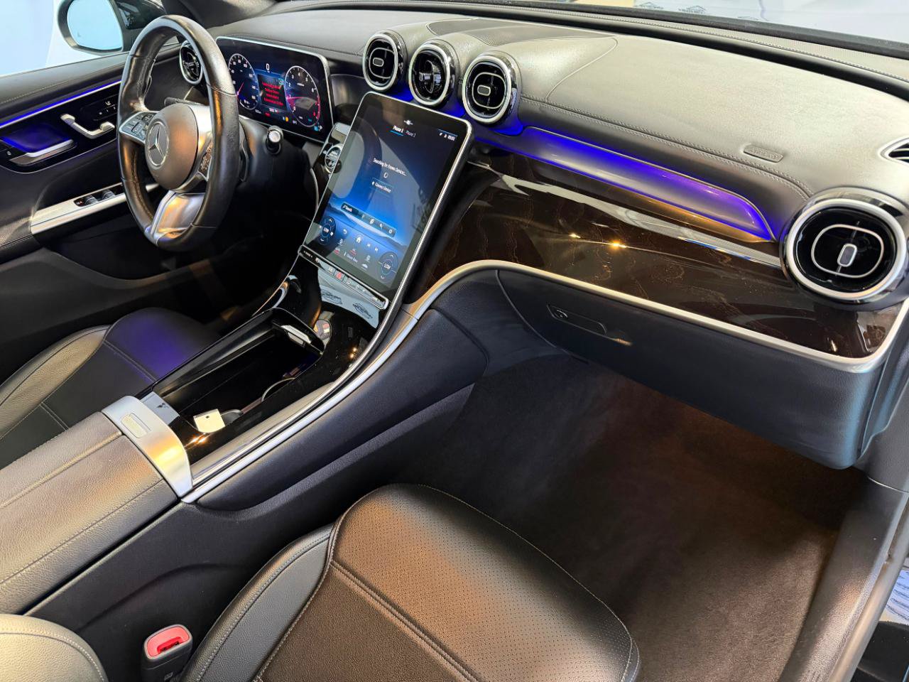 Used 2023 Mercedes-Benz GLC 300 4MATIC image 28