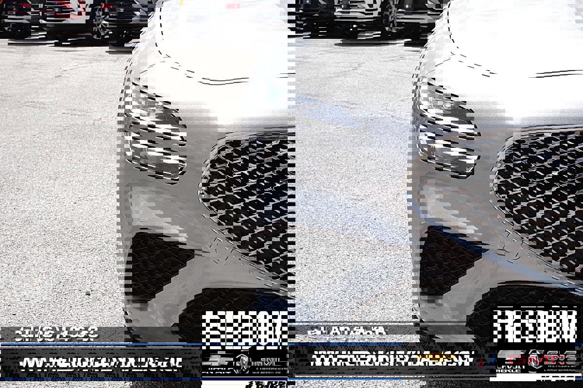 Used 2025 Genesis G70 2.5T image 42