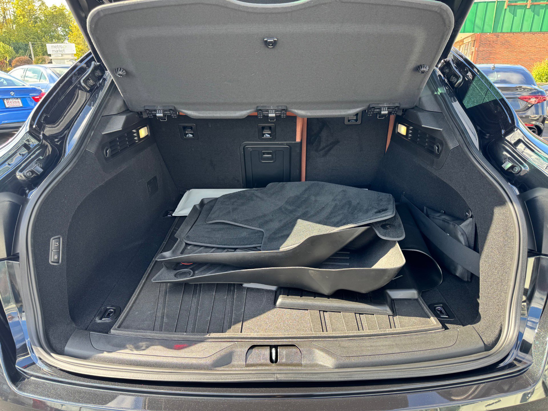 Used 2022 Maserati Levante GT image 11