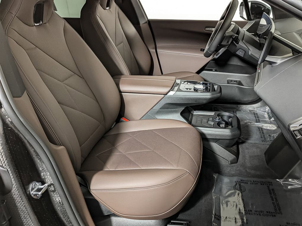 Used 2025 BMW iX xDrive50 w/ Premium Package image 36