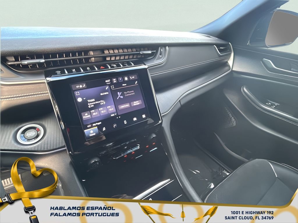 Used 2023 Jeep Grand Cherokee L Laredo image 18