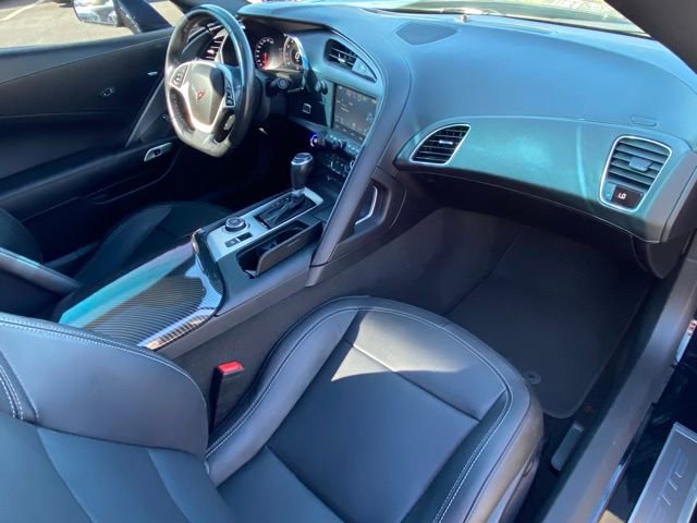 Used 2016 Chevrolet Corvette Stingray Coupe w/ Carbon Flash Badge Package RWD image 21