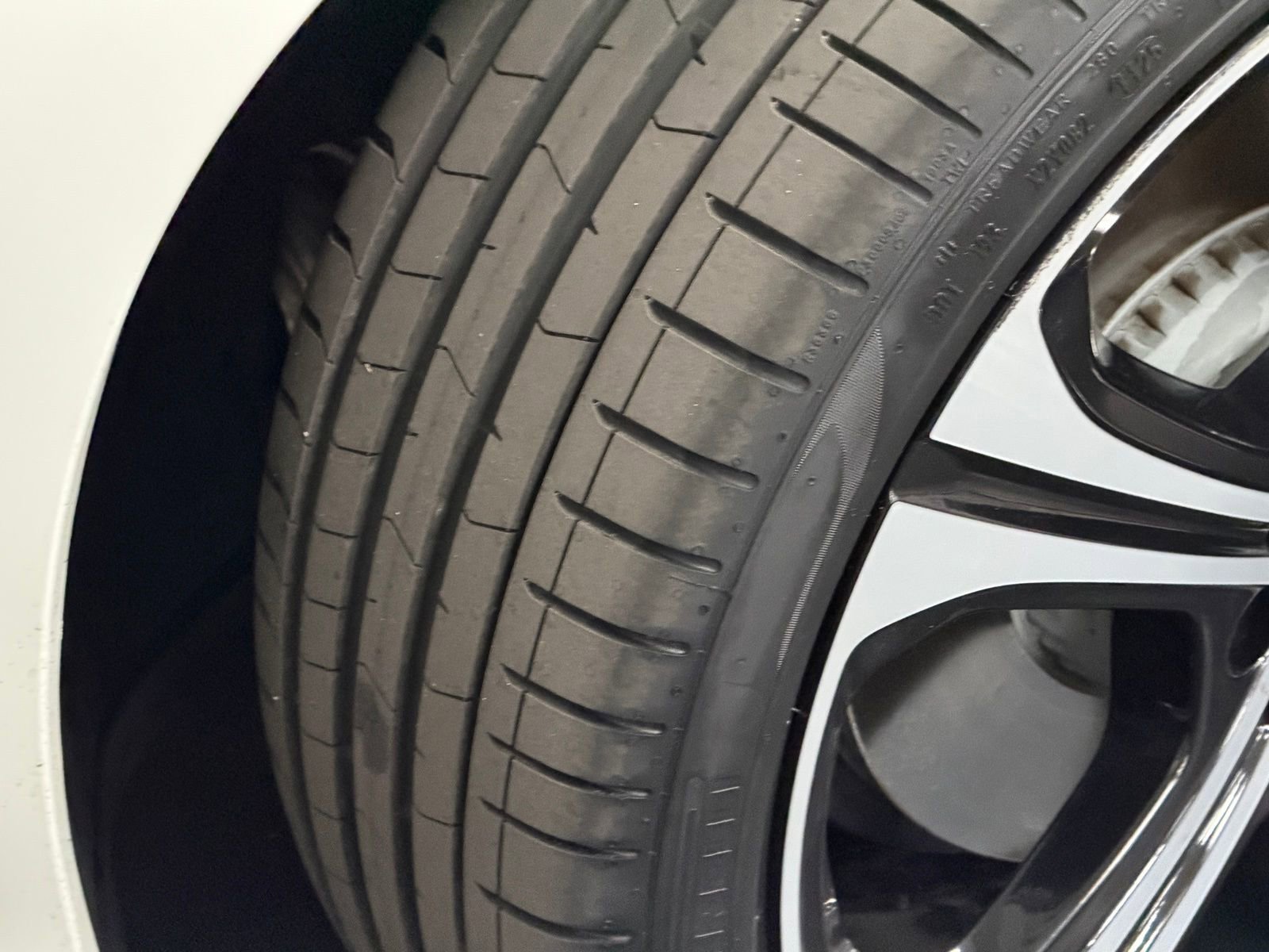 Certified 2022 Mercedes-Benz C 300 4MATIC Sedan image 19