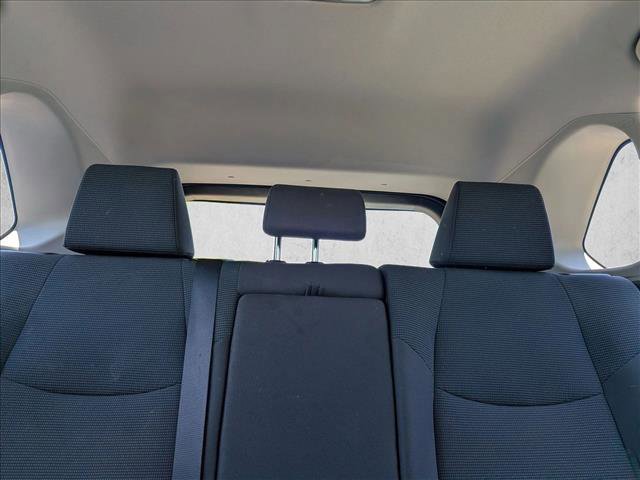 Used 2021 Toyota RAV4 LE FWD image 16