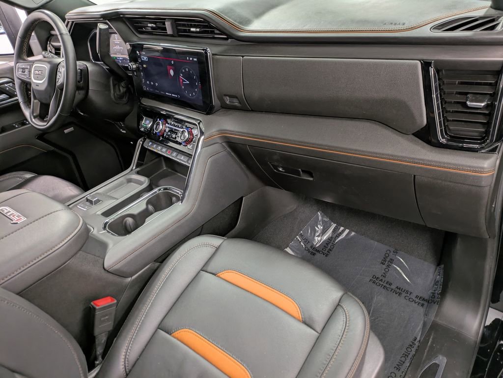 Used 2025 GMC Sierra 2500 AT4 w/ Technology Package image 29