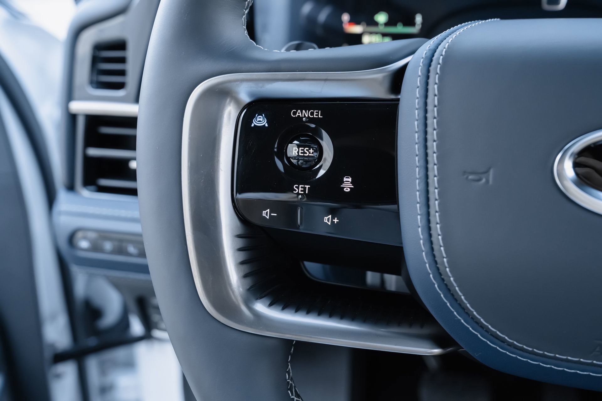 New 2026 INFINITI QX80 4WD w/ Sport Exterior Package image 17