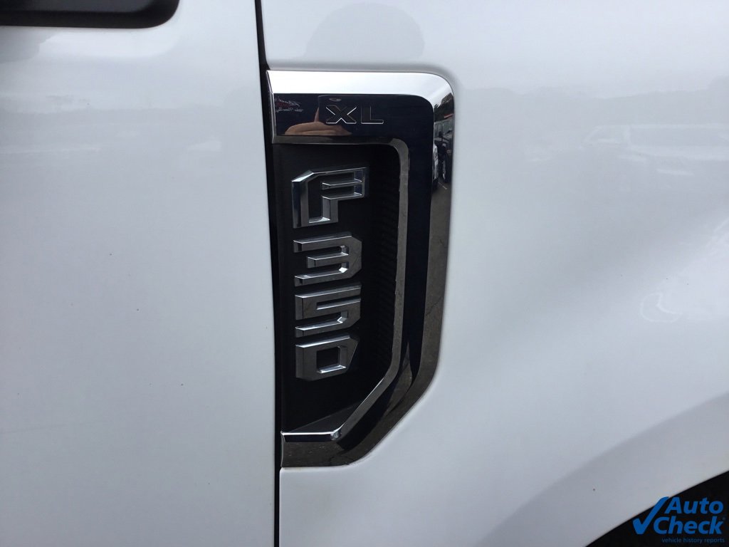 Used 2022 Ford F350 XL w/ Power Equipment Group image 19