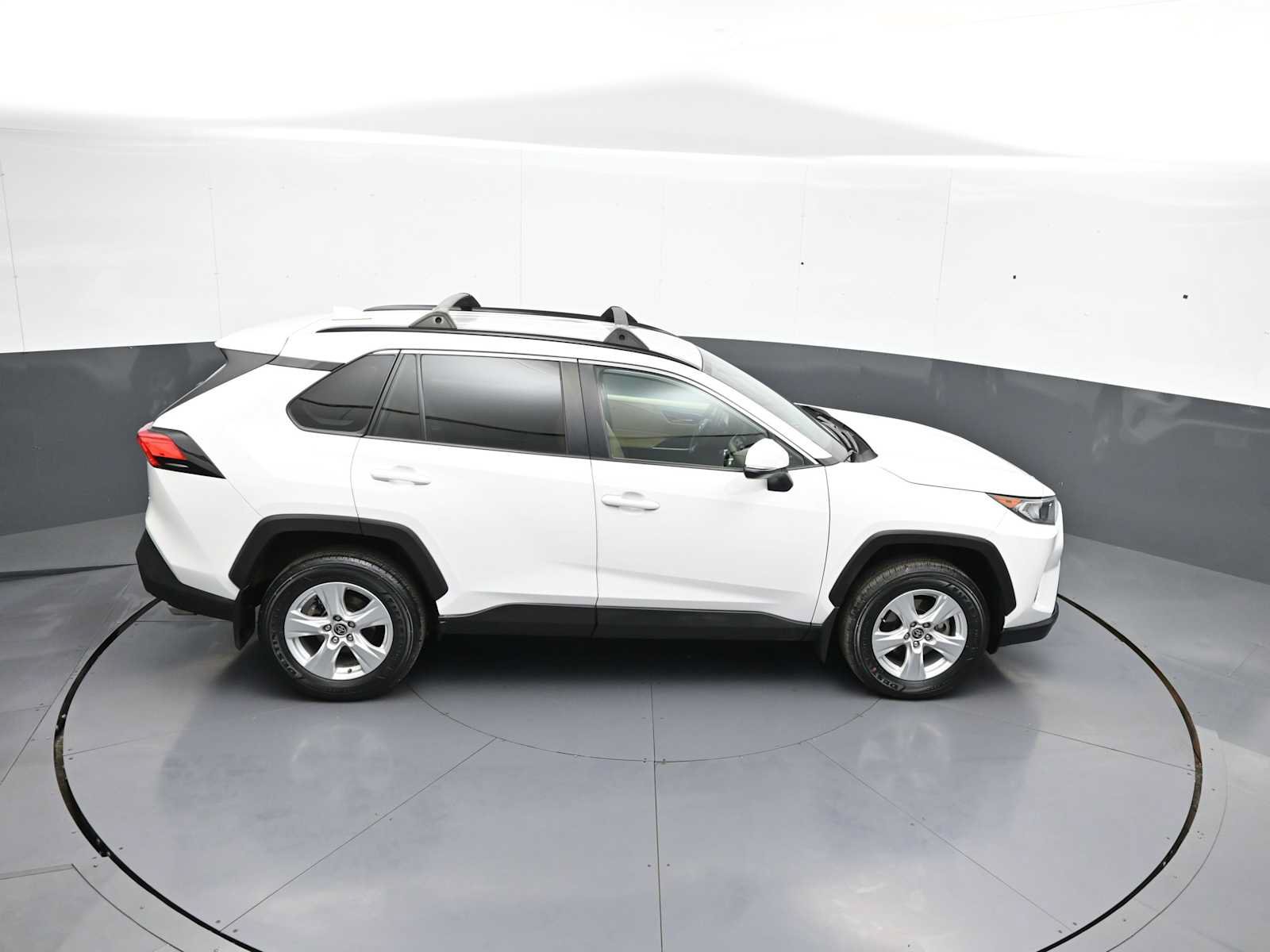 Certified 2021 Toyota RAV4 XLE AWD/4WD image 34