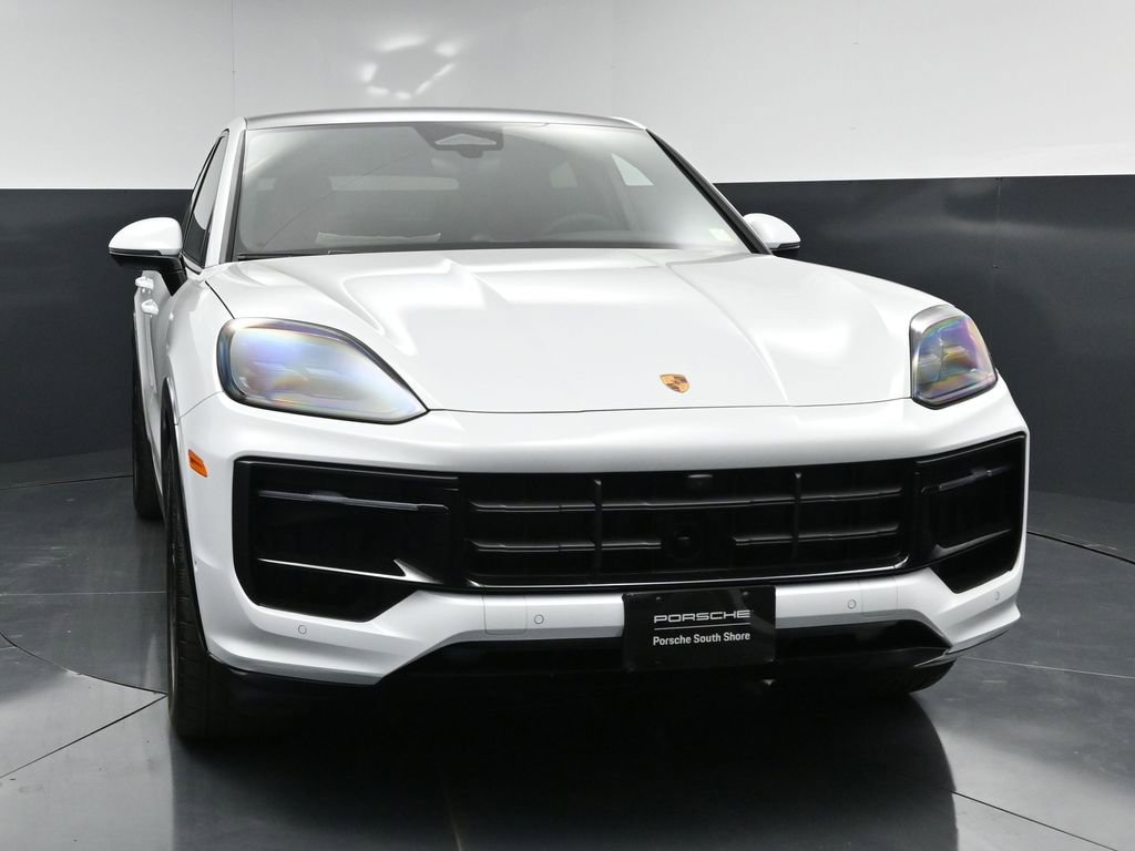 Used 2026 Porsche Cayenne GTS image 11