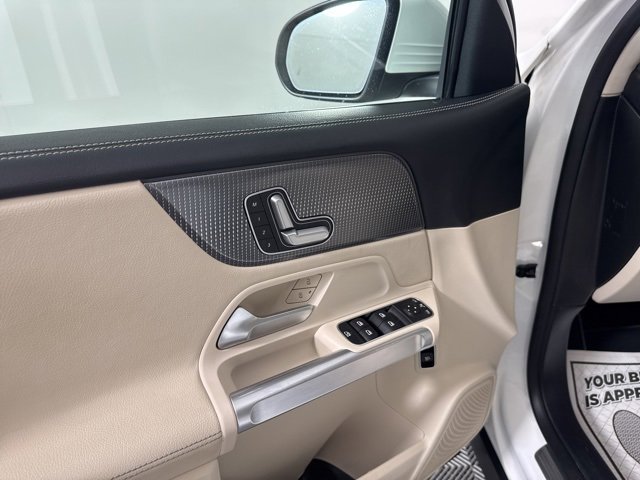 Used 2021 Mercedes-Benz GLB 250 image 26