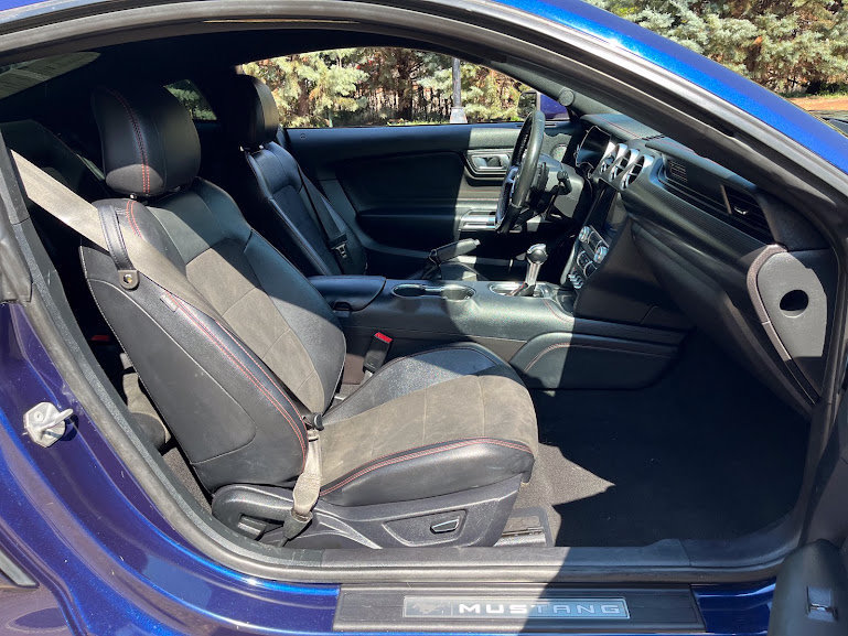 Used 2019 Ford Mustang GT Premium w/ Equipment Group 401A RWD image 33