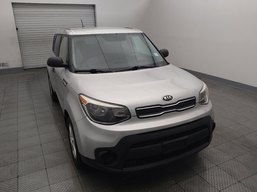 Used 2018 Kia Soul FWD image 14