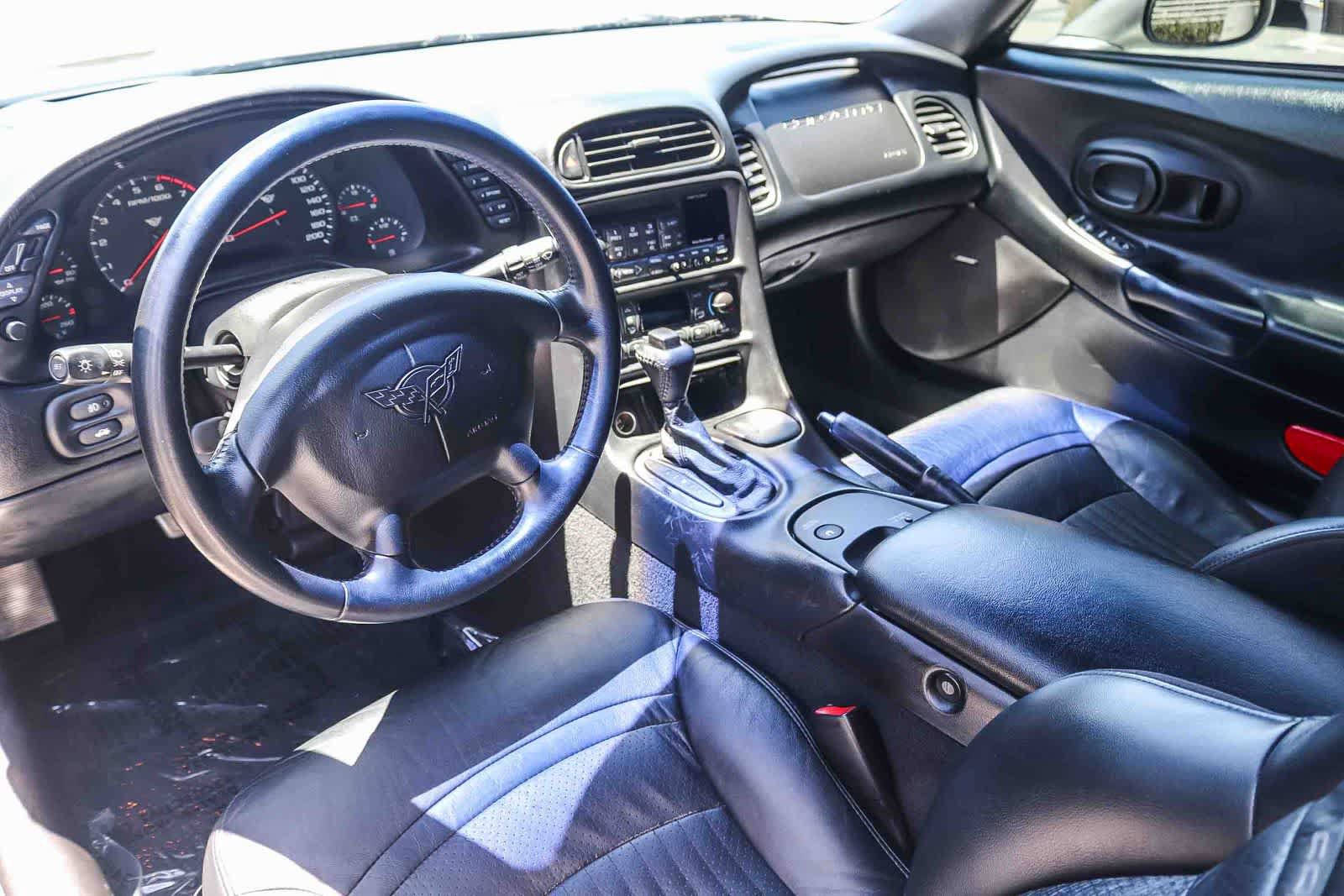 Used 2002 Chevrolet Corvette Convertible w/ Preferred Equipment Group2 RWD image 10