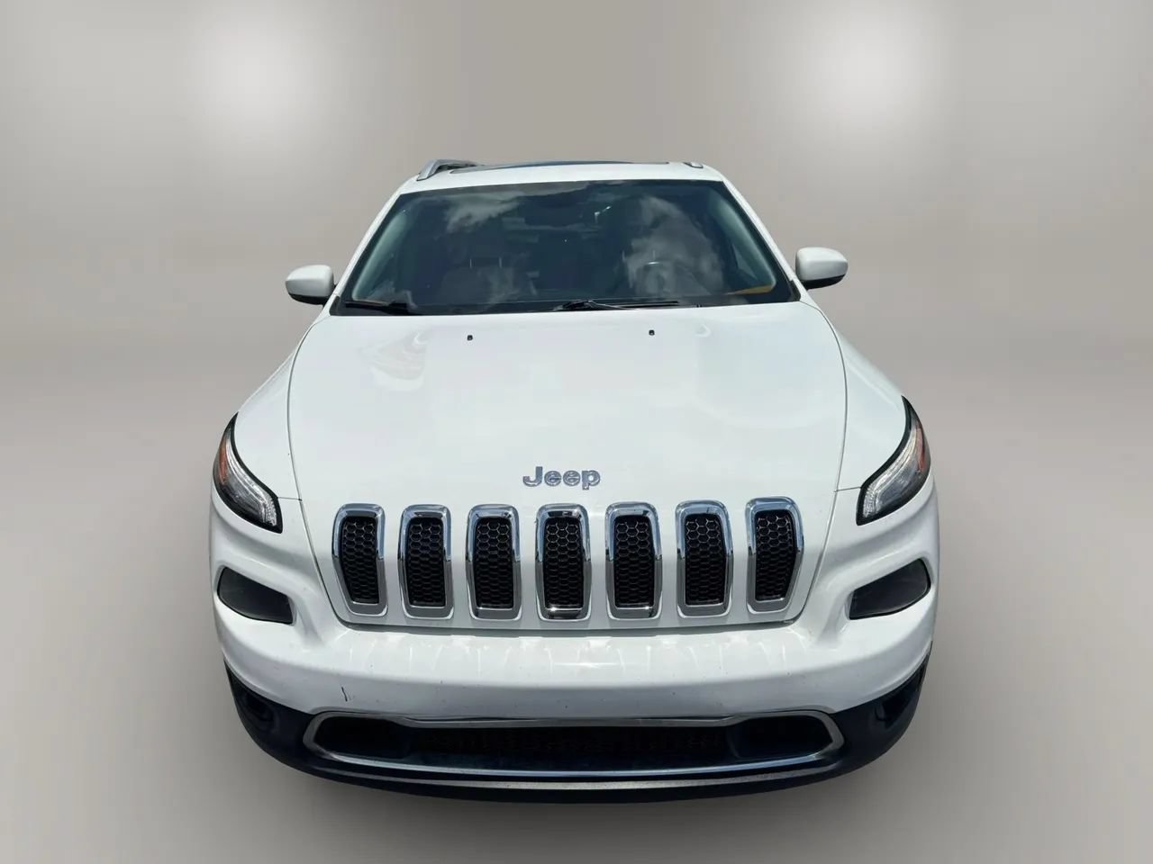 Used 2015 Jeep Cherokee Limited FWD image 3