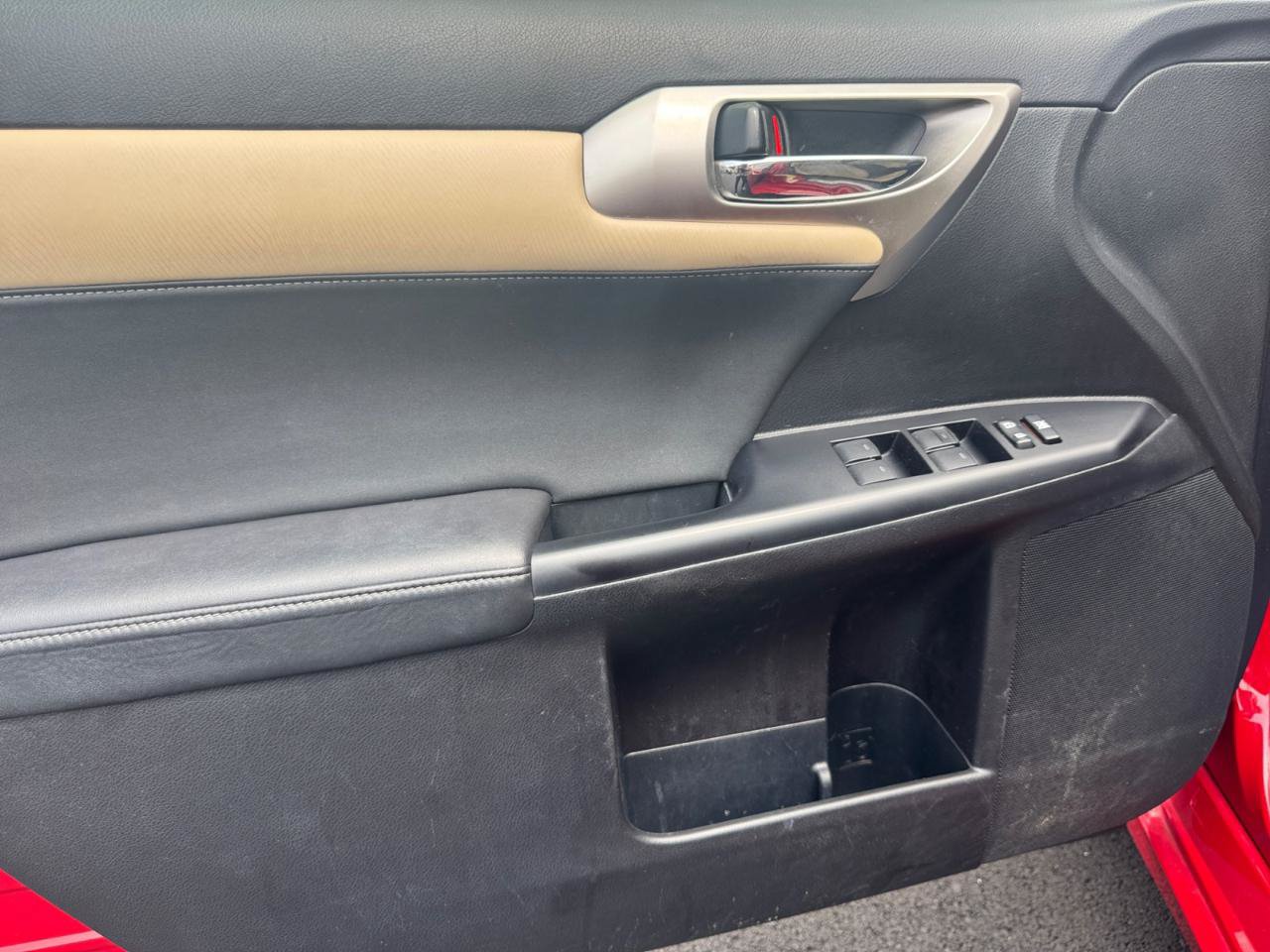 Used 2015 Lexus CT 200h w/ Navigation Package FWD image 22