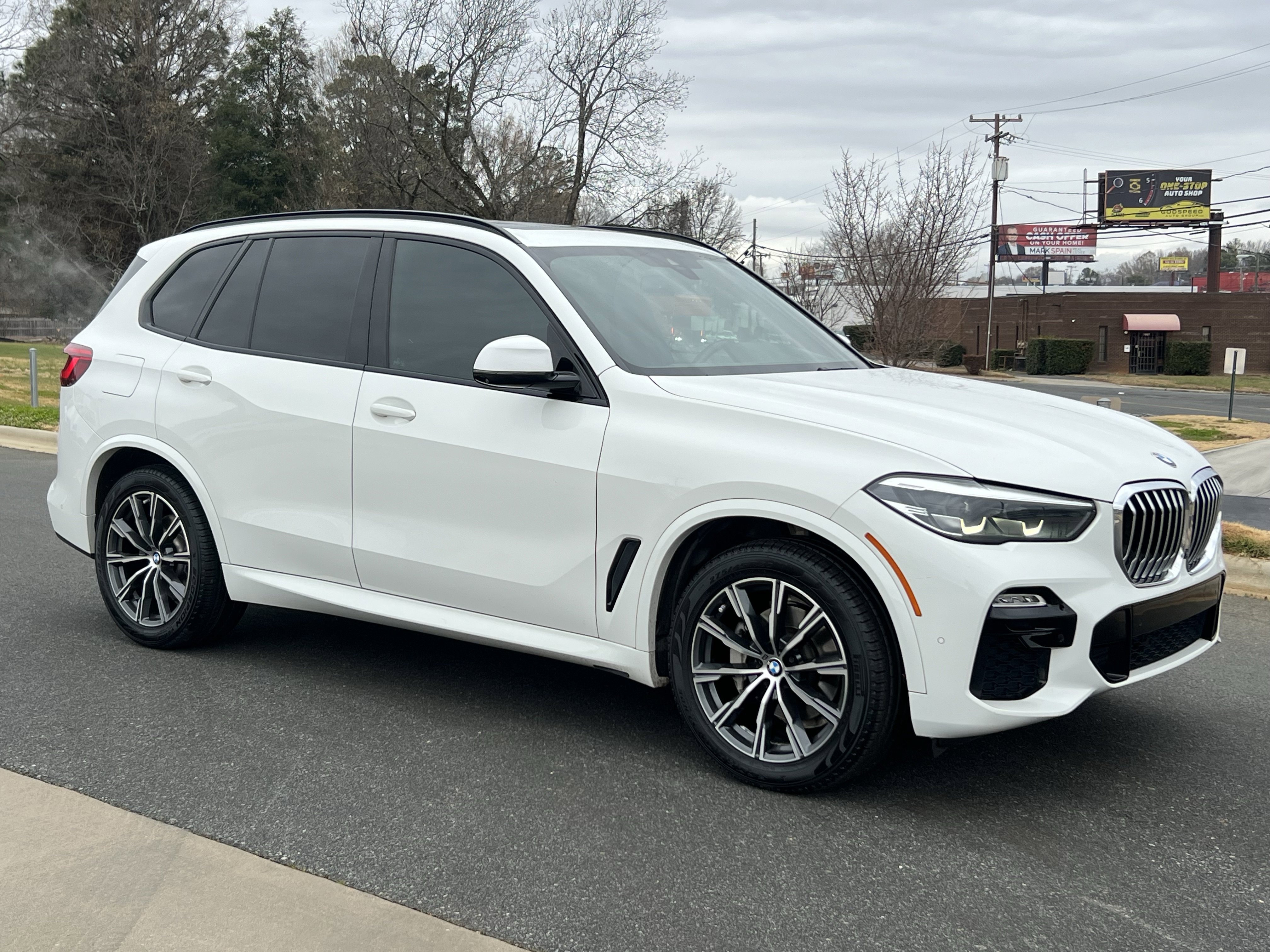 Used 2019 BMW X5 xDrive40i w/ M Sport Package
