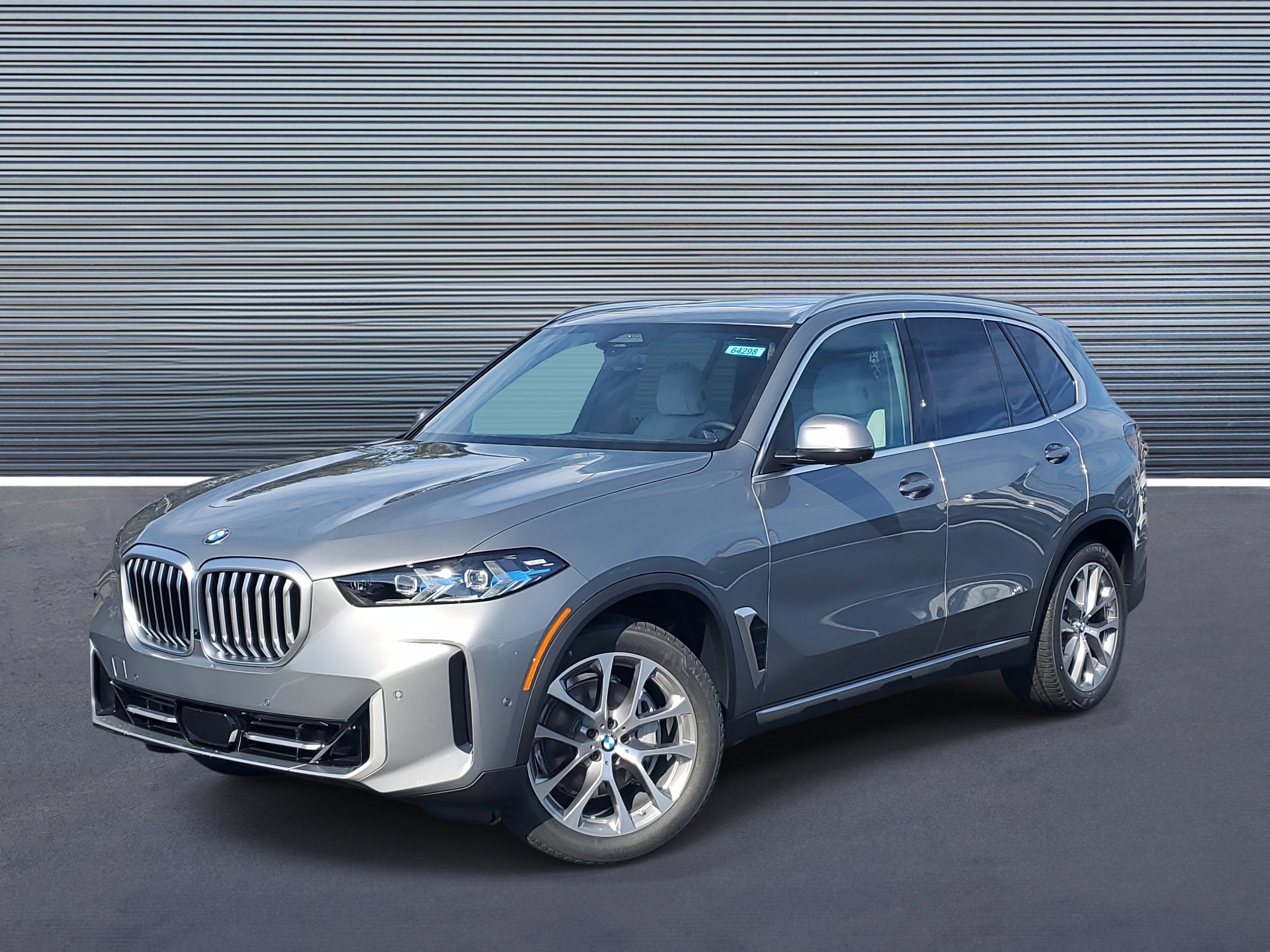 New 2026 BMW X5 xDrive40i w/ Premium Package