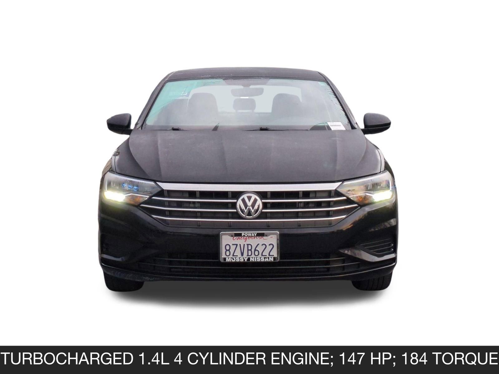 Used 2021 Volkswagen Jetta SE w/ SE Cold Weather Package image 4