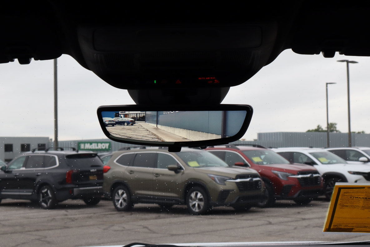 Used 2025 Chevrolet Equinox LT w/ Convenience Package II FWD image 19