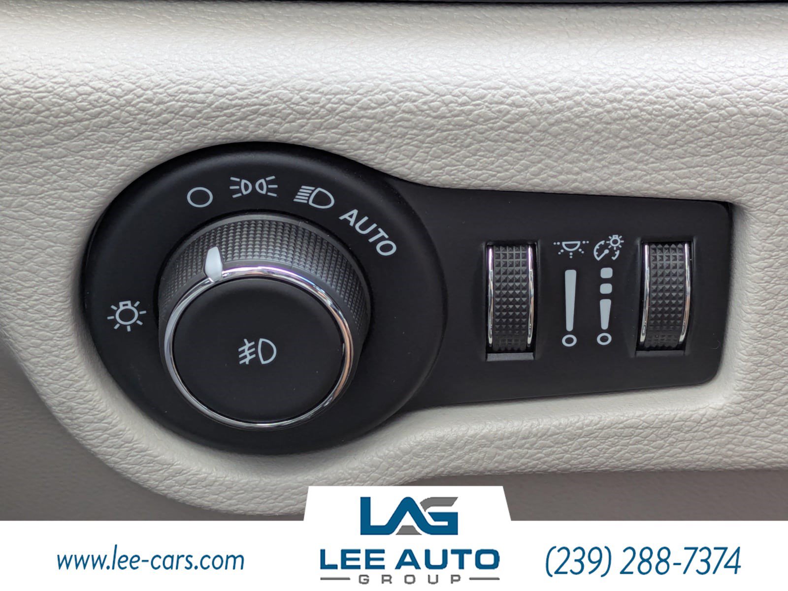 Used 2021 Chrysler Pacifica Touring-L FWD image 20