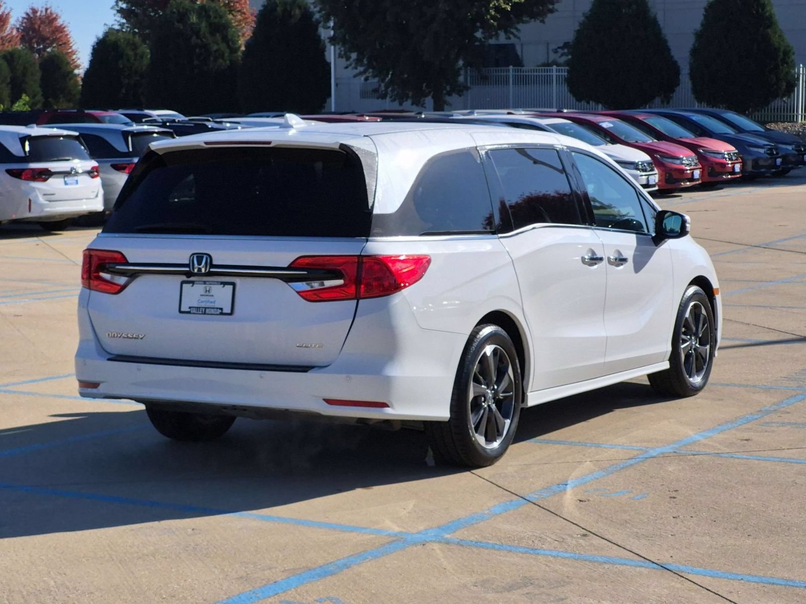 Certified 2024 Honda Odyssey Elite image 6