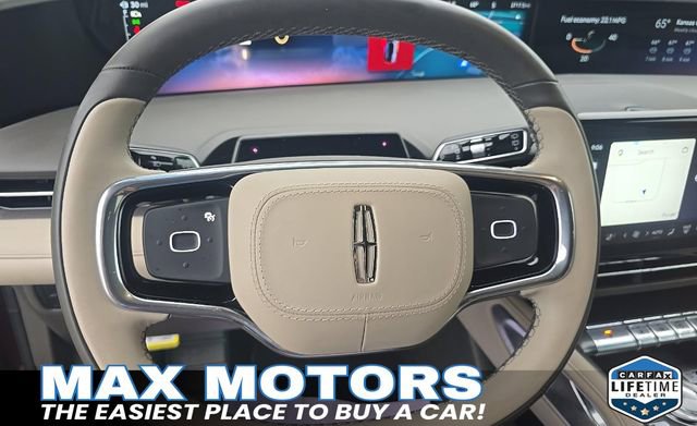 Used 2024 Lincoln Nautilus Premier AWD/4WD image 13