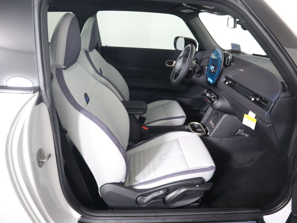 New 2026 MINI Cooper 2-Door Hardtop FWD image 21