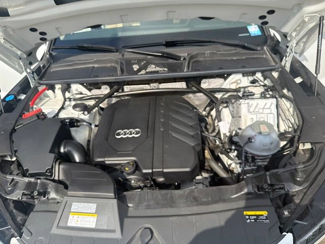 Used 2023 Audi Q5 2.0T Premium w/ Convenience Package AWD/4WD image 12