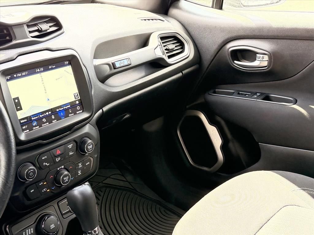 Used 2021 Jeep Renegade Latitude w/ Convenience Group image 9