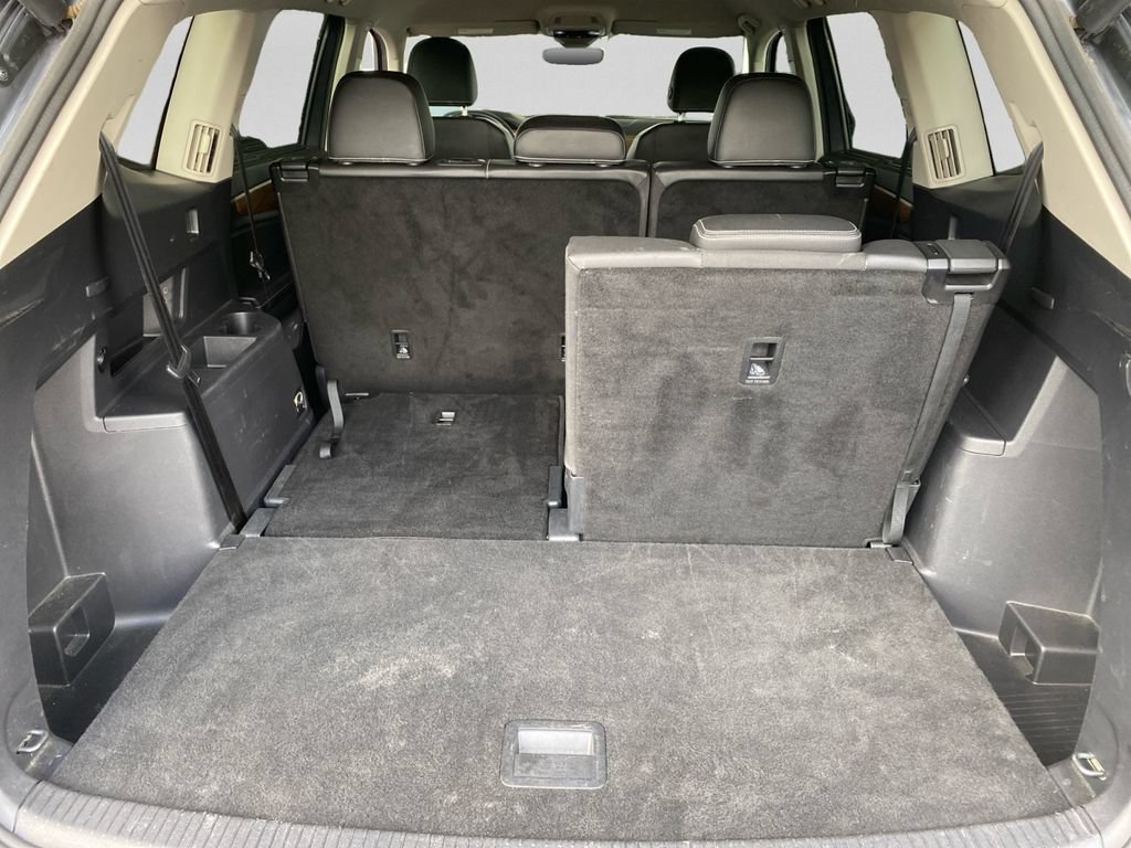 Used 2025 Volkswagen Atlas SE FWD image 26