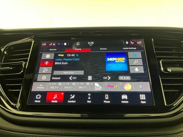 Used 2022 Dodge Durango GT image 28