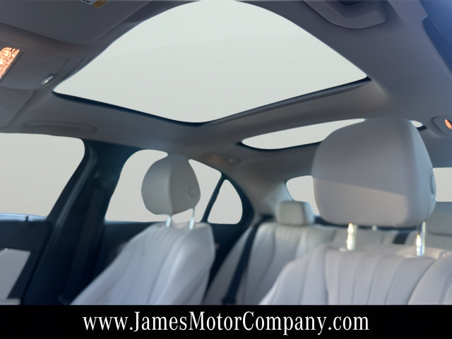 Used 2020 Mercedes-Benz E 350 4MATIC Sedan image 12