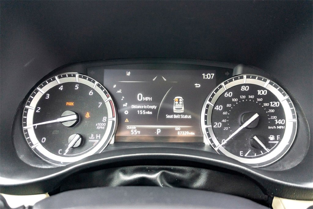 Used 2022 Toyota Highlander XLE image 22