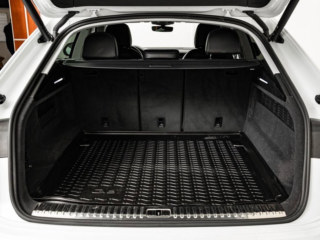 Used 2023 Audi Q8 Premium Plus w/ Premium Plus Package image 21