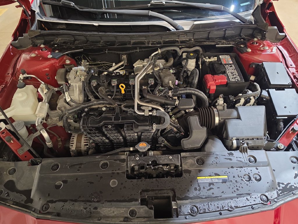 Used 2024 Nissan Altima 2.5 SV AWD/4WD image 17