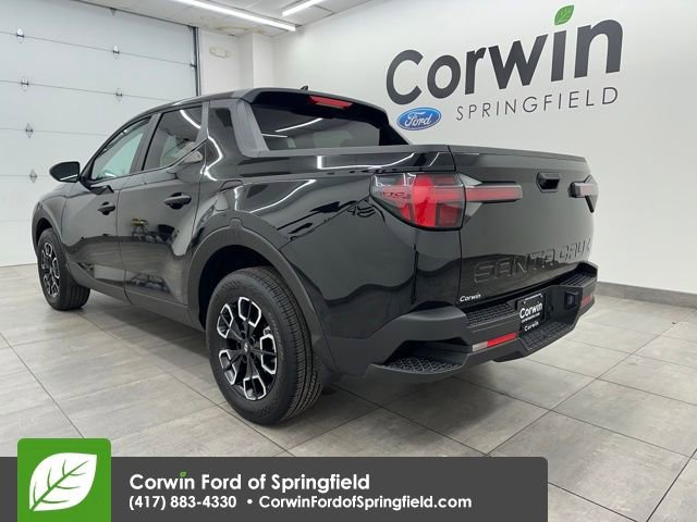 Used 2024 Hyundai Santa Cruz SE image 3
