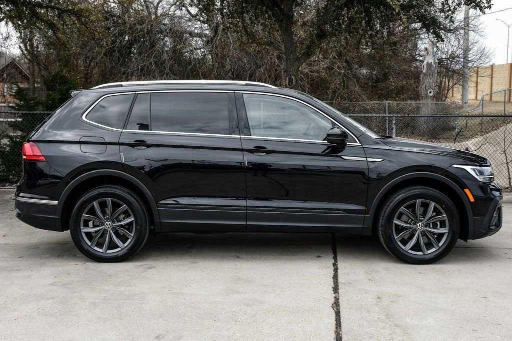 Used 2022 Volkswagen Tiguan SE image 15
