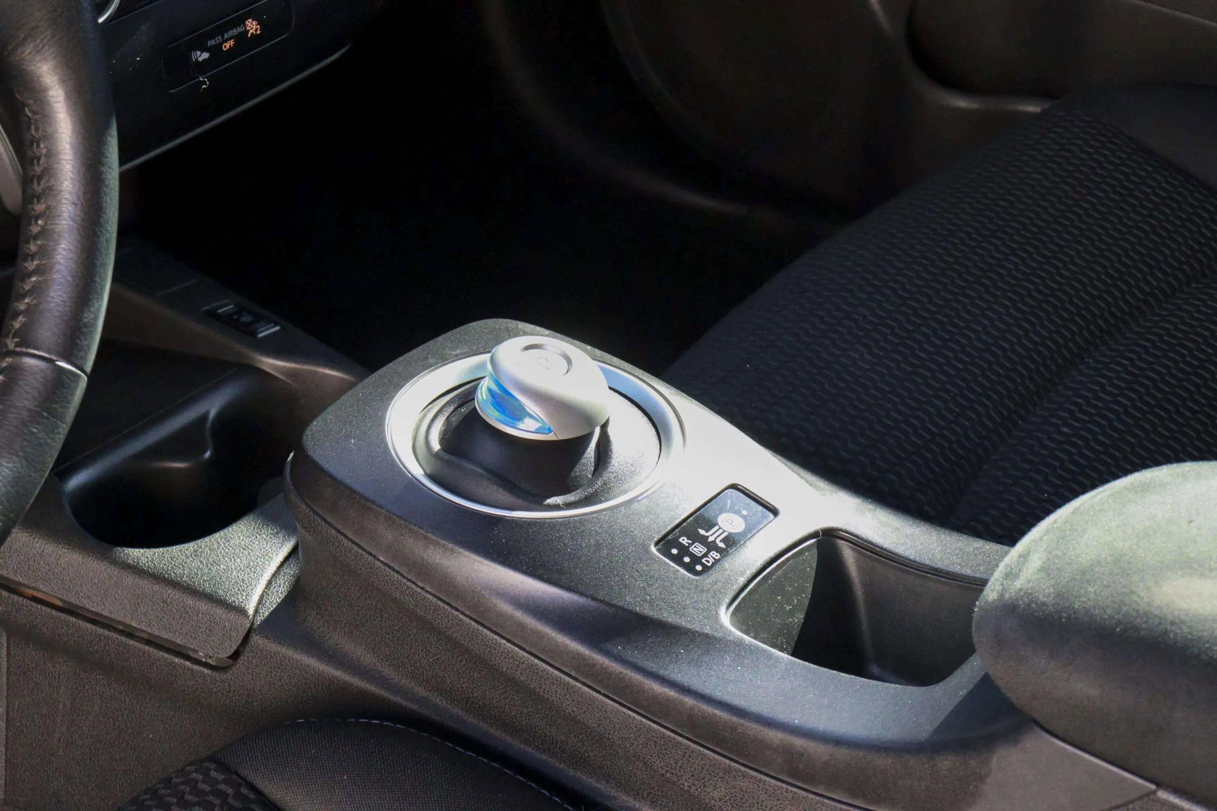 Used 2015 Nissan Leaf S image 19