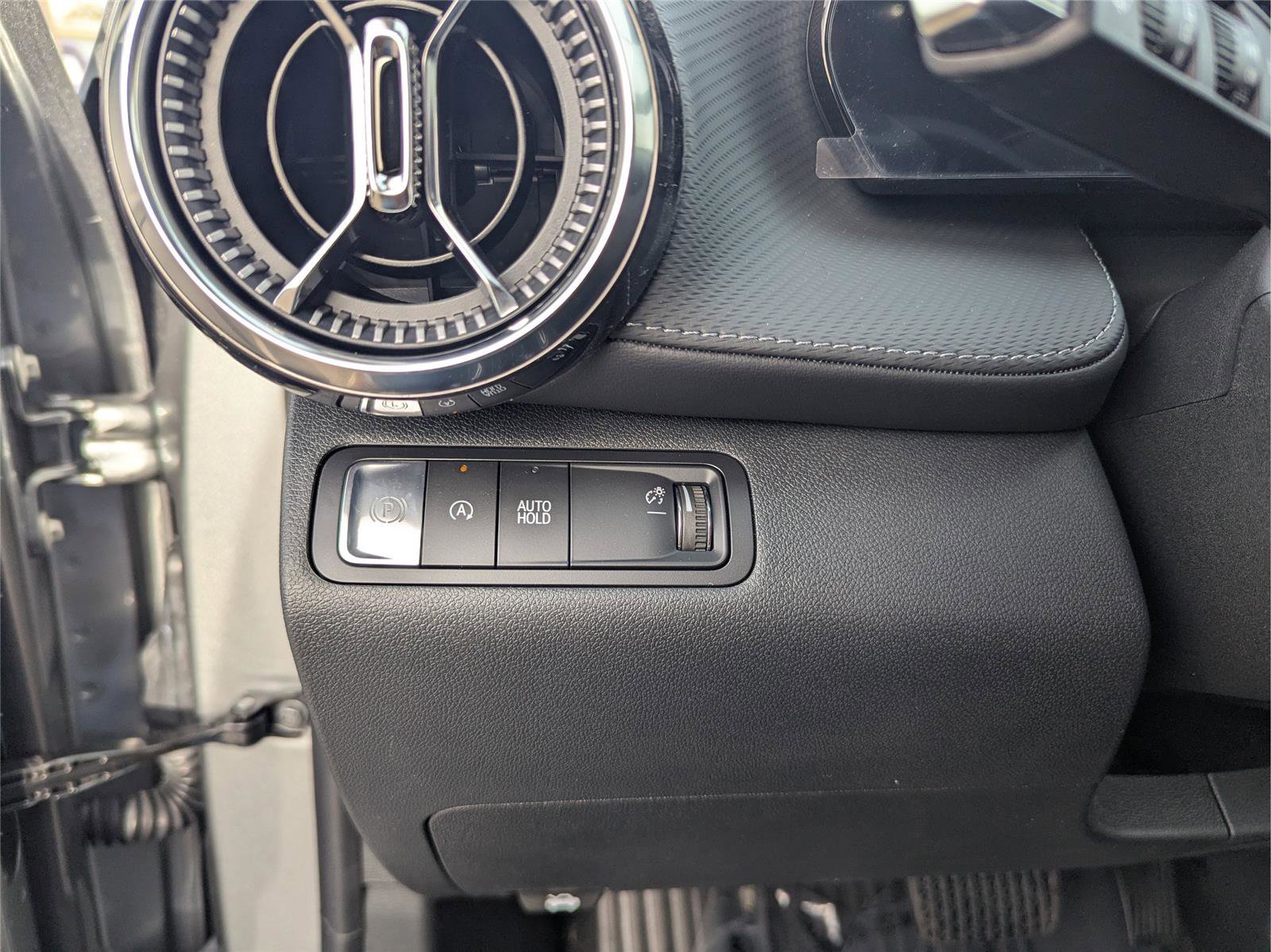 New 2026 Chevrolet Equinox LT w/ Convenience Package II image 13