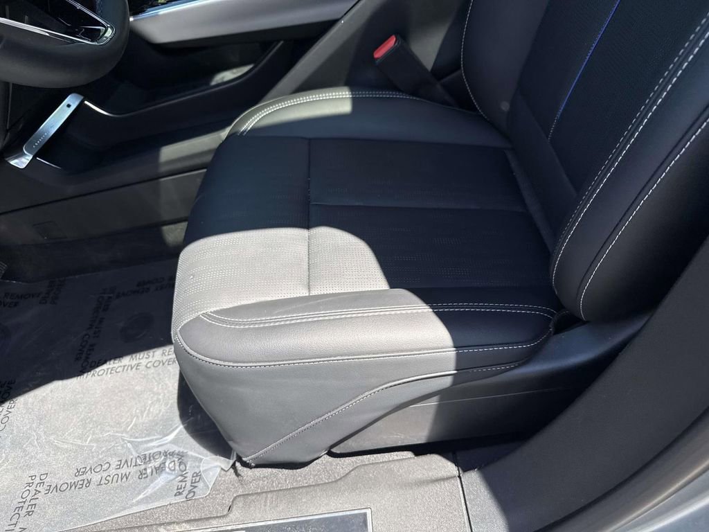 Certified 2025 Cadillac Lyriq Luxury w/ LPO, Floor Liner Package AWD/4WD image 30