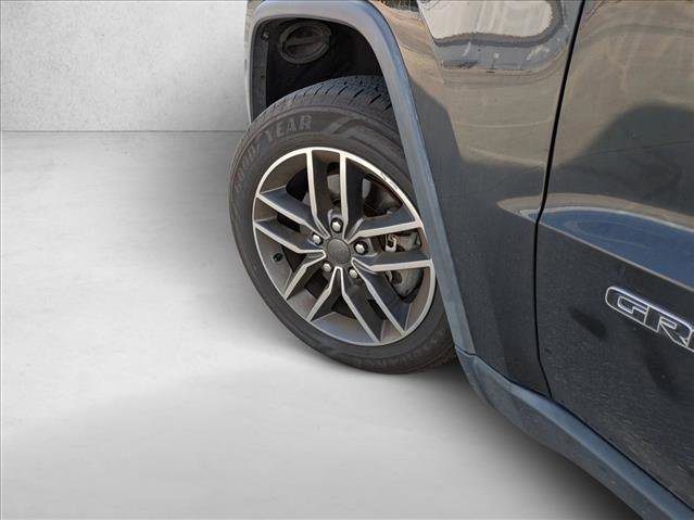 Used 2019 Jeep Grand Cherokee Limited image 10