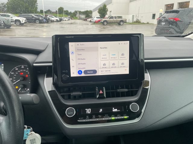 Used 2025 Toyota Corolla LE FWD image 12
