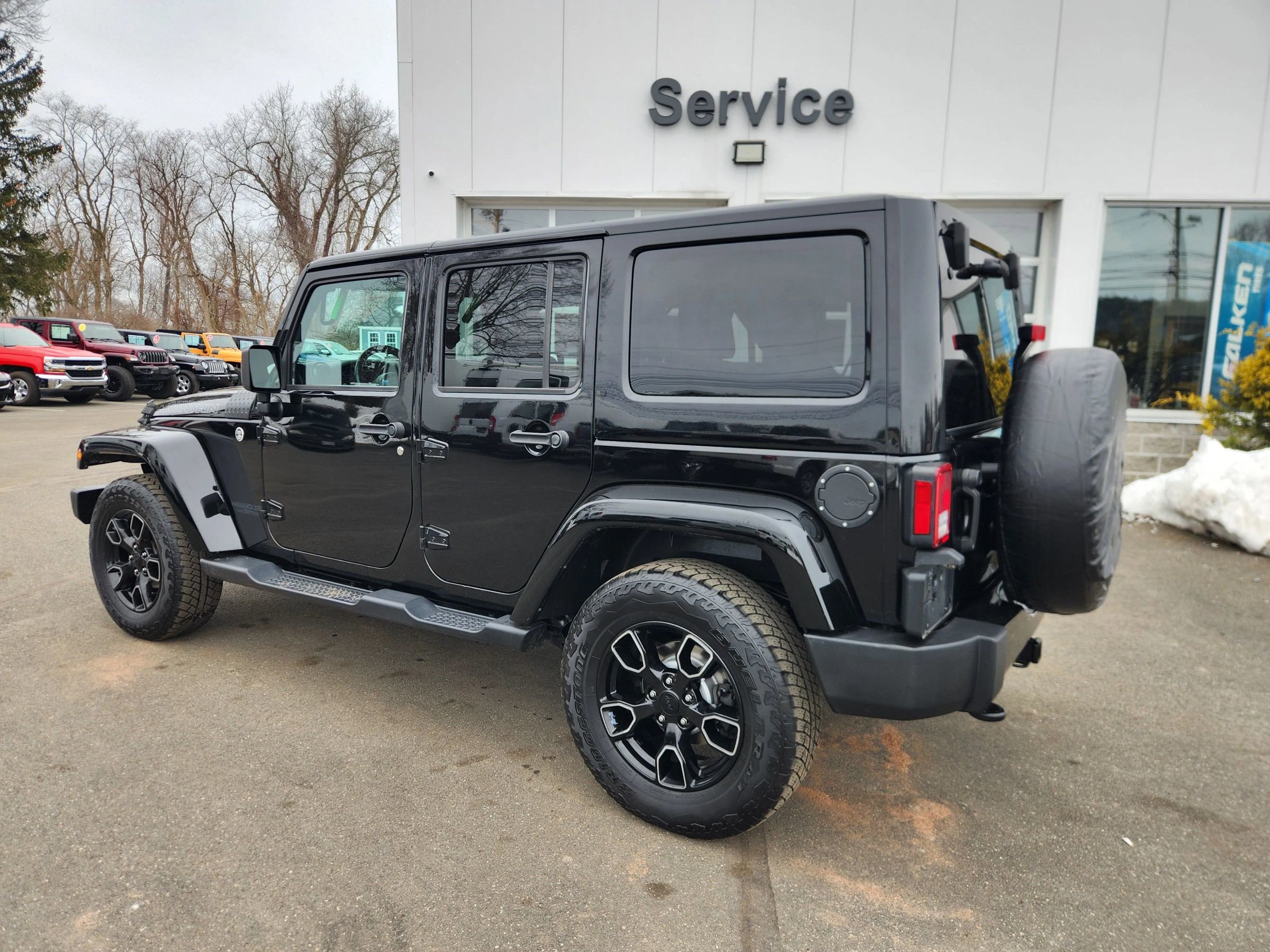 Used 2017 Jeep Wrangler Unlimited Sahara image 10