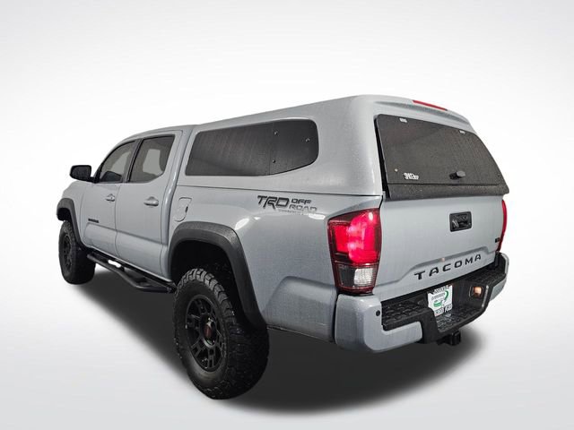 Used 2018 Toyota Tacoma TRD Off-Road w/ Technology Package image 5