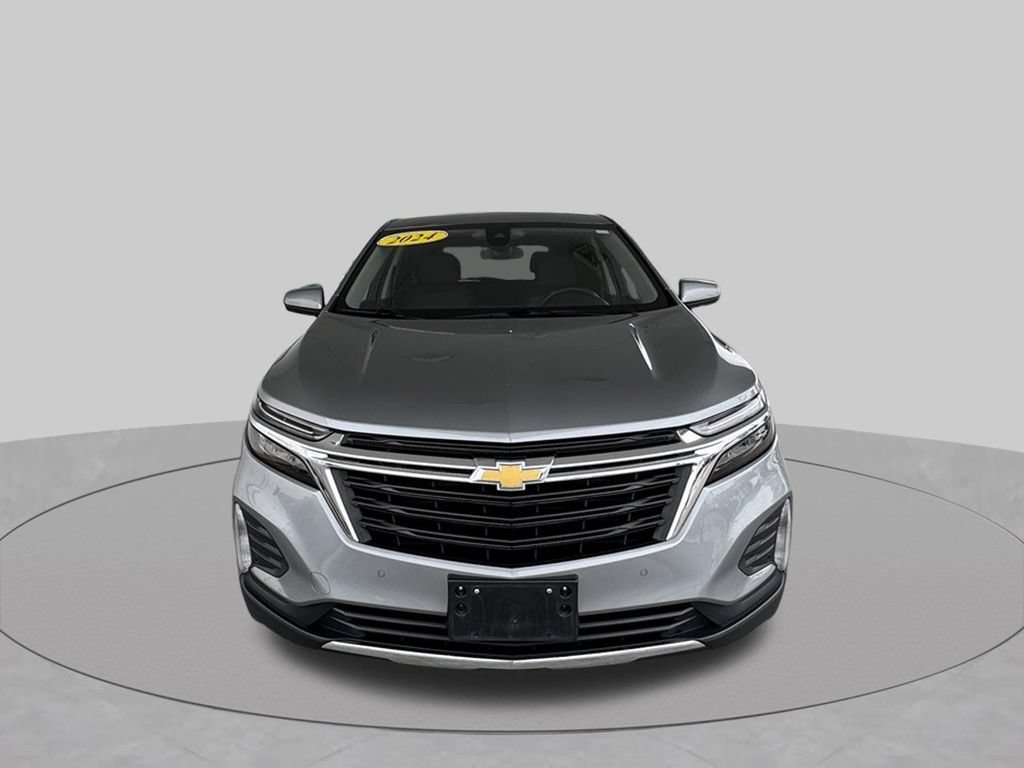 Used 2024 Chevrolet Equinox LT AWD/4WD image 3