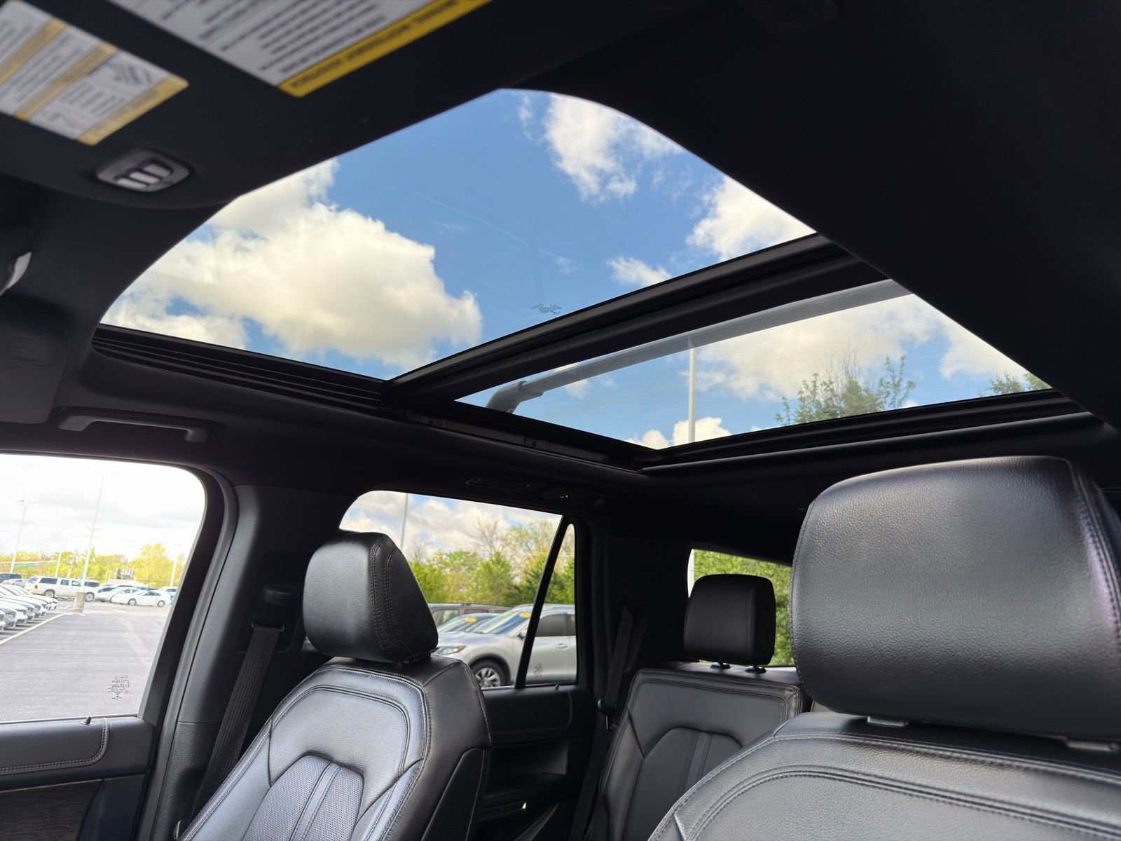 Used 2021 Ford Expedition Limited AWD/4WD image 18
