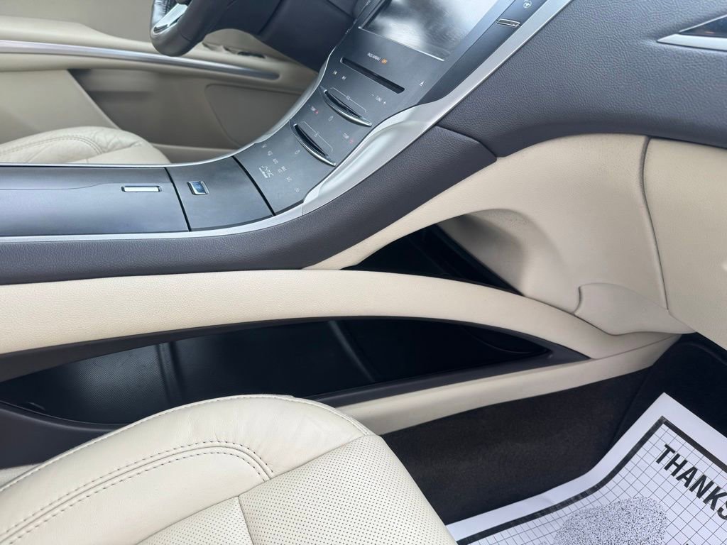 Used 2014 Lincoln MKZ w/ Equipment Group 102A Reserve image 24