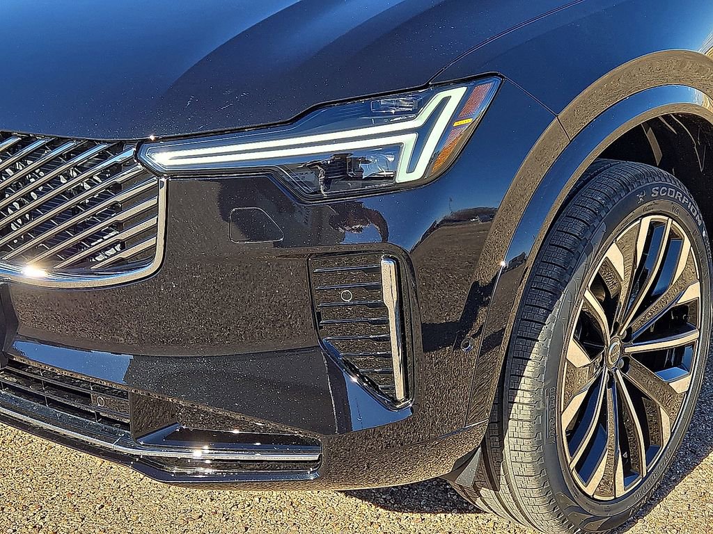 New 2026 Volvo XC90 B6 Plus w/ Protection Package Premier AWD/4WD image 9