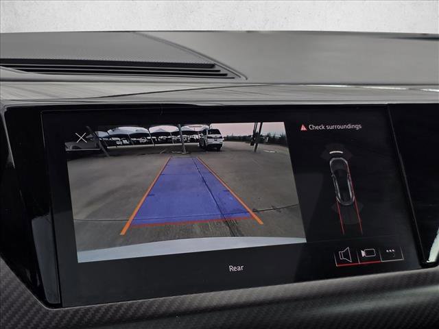 Used 2022 Audi e-tron GT Premium Plus image 25