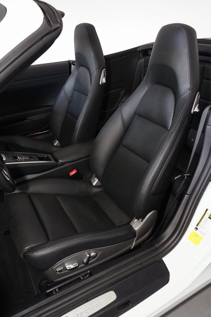 Used 2014 Porsche 911 Carrera image 9